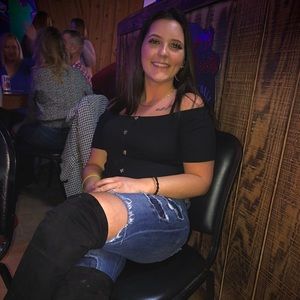 Meet your Posher, Alexsa